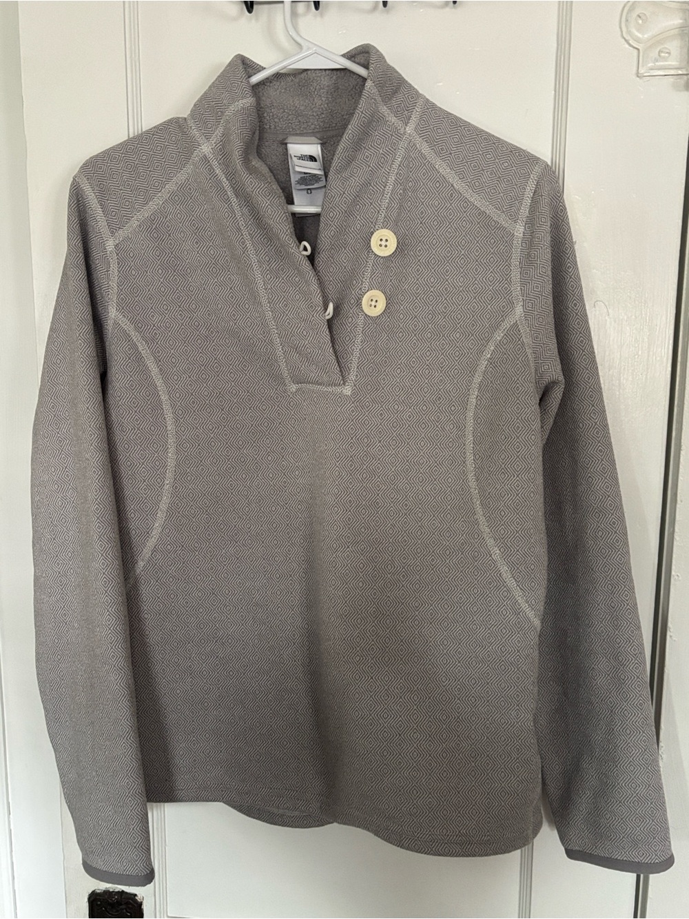 Women’s North Face Light Gray Diamond print Crewneck Sweater with Button Detail